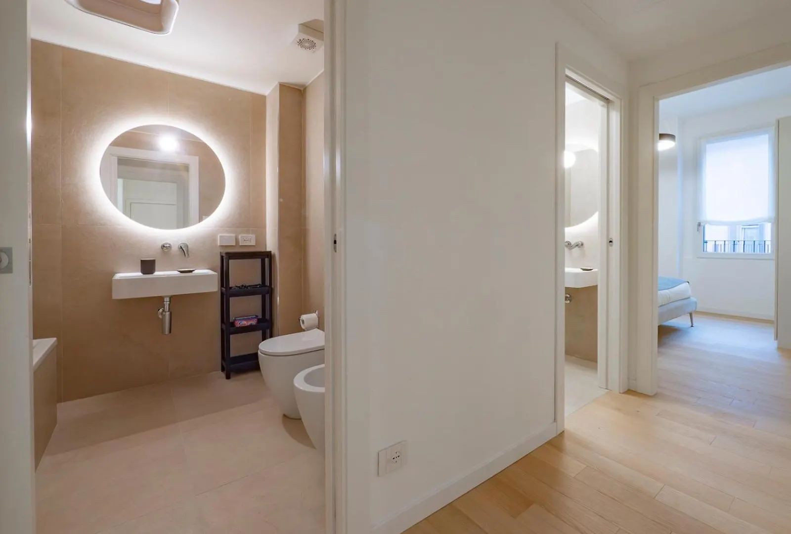 Xenia Milano - 3Rooms Apt In Via Petrella 4 C 0*,  Itálie